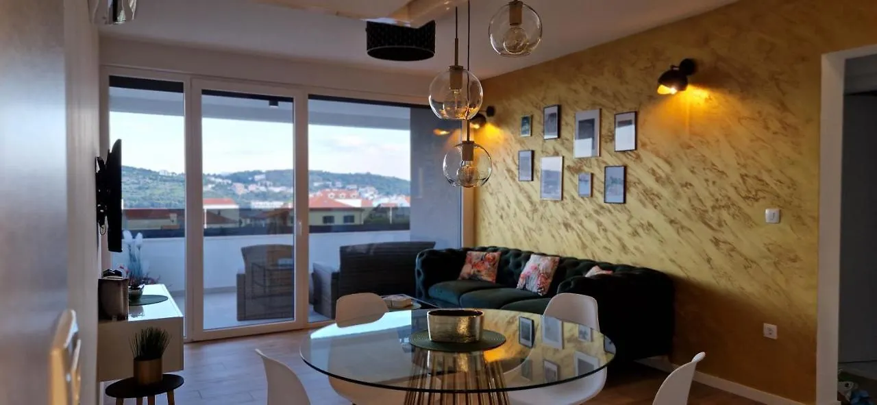 Apartman Marcelina 2 In Trogir